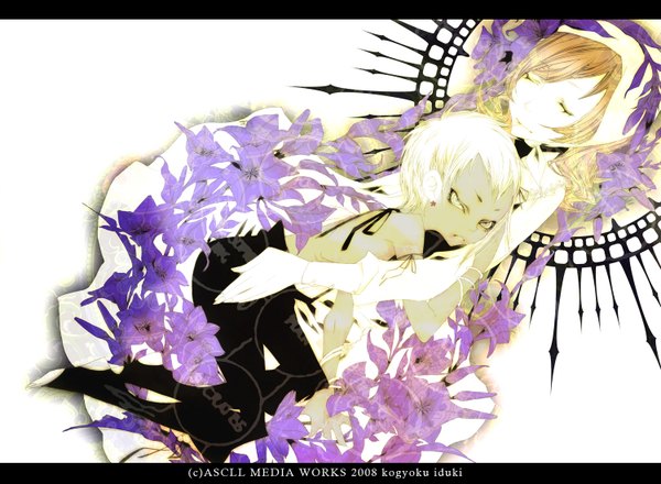 イラスト 1500x1100 と カラス 長髪 短い髪 金髪 肩出し 緑の目 white hair lying eyes closed inscription hug dark skin 女の子 男性 花 耳飾り 腕輪 ジュエリー