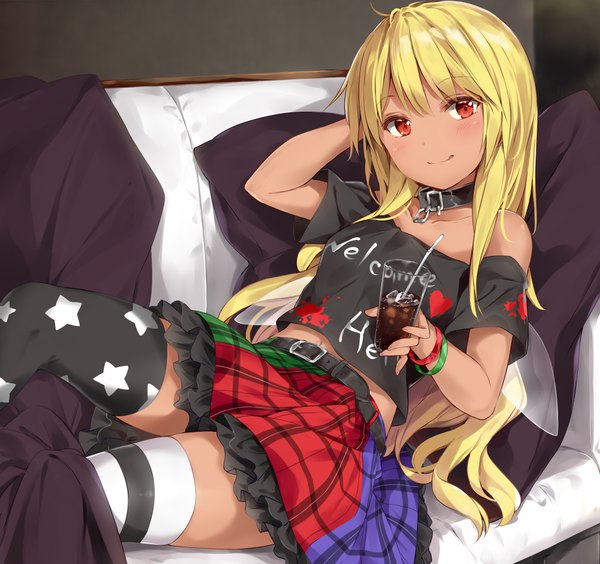 Anime picture 998x939 with touhou clownpiece hecatia lapislazuli izuru single long hair looking at viewer blush blonde hair smile red eyes sitting bare shoulders holding ahoge indoors midriff zettai ryouiki dark skin plaid skirt