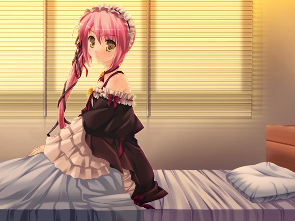 Anime picture 1600x1200 with bloody rondo (game) sakaki maki long hair bare shoulders yellow eyes pink hair game cg girl pillow bed