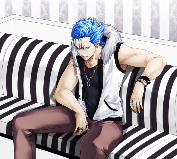 Anime picture 1024x922 with bleach studio pierrot grimmjow jeagerjaques xync single short hair blue eyes smile sitting blue hair coloring striped striped background espada boy earrings pendant fur pants ring