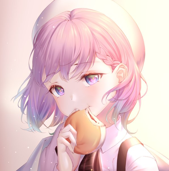 Anime picture 1000x1008 with forever 7th capital ririko (forever 7th capital) amaroku neko single tall image looking at viewer short hair simple background purple eyes pink hair upper body braid (braids) gradient hair side braid eating girl food beret