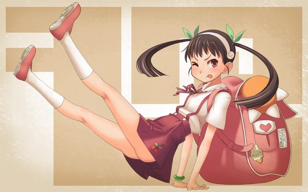 Anime picture 1600x1000 with bakemonogatari nisemonogatari shaft (studio) monogatari (series) hachikuji mayoi single long hair blush simple background red eyes wide image twintails ass one eye closed wink loli girl socks bracelet hairband