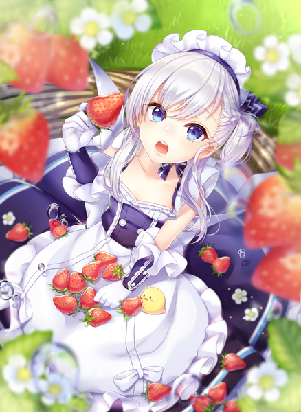 Anime picture 876x1200 with azur lane manjuu (azur lane) belfast (azur lane) little bel (azur lane) kitazume kumie single long hair tall image looking at viewer blush fringe open mouth blue eyes sitting holding silver hair outdoors braid (braids) from above blurry