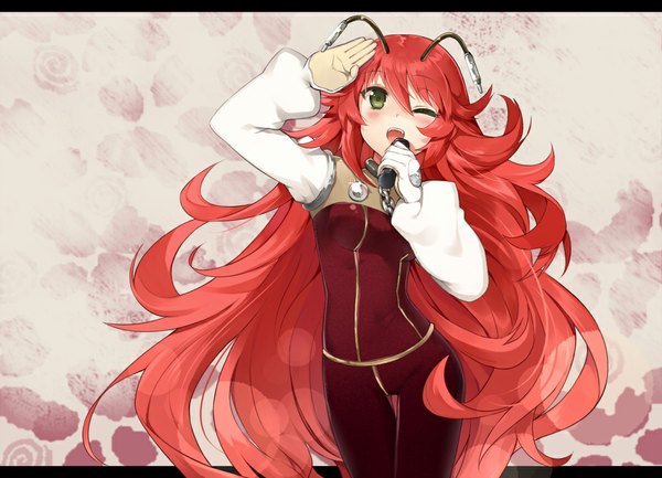 Anime picture 1000x723 with aki (mare desiderii) single blush open mouth green eyes red hair very long hair one eye closed wink salute girl chain microphone single glove