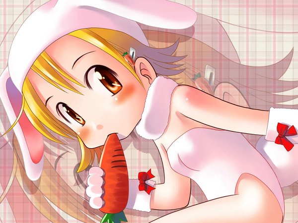 Anime picture 1024x768 with short hair blonde hair brown eyes animal ears bunny girl girl gloves collar bunnysuit
