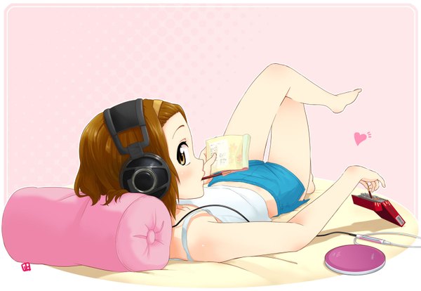 Anime picture 1600x1104 with k-on! kyoto animation tainaka ritsu nagian single looking at viewer short hair brown hair holding brown eyes lying on back alternate costume crossed legs mouth hold upside down girl shorts hairband headphones