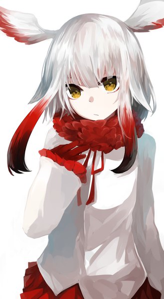 Anime picture 1185x2159 with kemono friends crested ibis (kemono friends) ogami ren single tall image looking at viewer fringe short hair simple background white background yellow eyes silver hair upper body red hair pleated skirt multicolored hair two-tone hair streaked hair hand on chest gradient hair