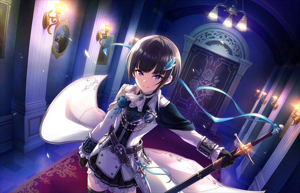 Anime-Bild 1280x824 mit idolmaster idolmaster cinderella girls idolmaster cinderella girls starlight stage shirayuki chiyo annindoufu (oicon) single looking at viewer fringe short hair black hair standing purple eyes payot indoors blunt bangs light smile official art dutch angle outstretched arm sheathed