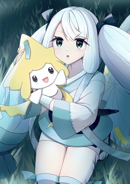 Anime-Bild 2480x3508 mit pokemon vocaloid nintendo project voltage hatsune miku jirachi steel miku (project voltage) mochitaro (mothitaroo) single tall image highres twintails silver hair outdoors very long hair aqua eyes from above :o kneeling looking up