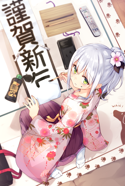 Anime picture 827x1223 with original mitoko (tsuchikure) tsuchikure (3105mitoko) single tall image looking at viewer blush fringe short hair hair between eyes sitting holding green eyes payot silver hair traditional clothes japanese clothes looking back from above wide sleeves