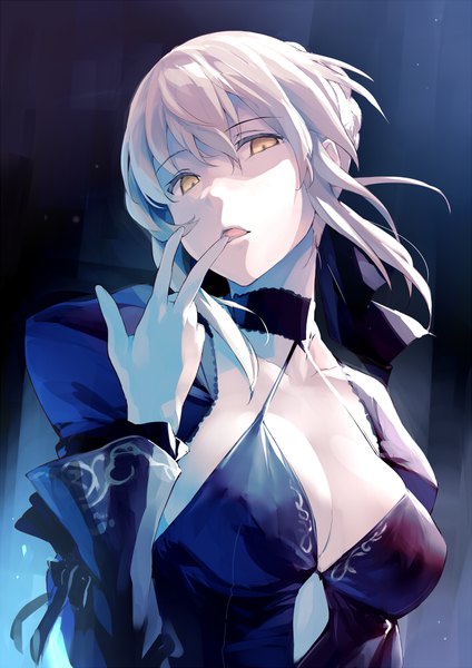 Anime picture 706x1000 with fate (series) fate/grand order artoria pendragon (all) saber alter kekemotsu single tall image looking at viewer fringe short hair breasts light erotic blonde hair hair between eyes large breasts yellow eyes payot cleavage upper body finger to mouth