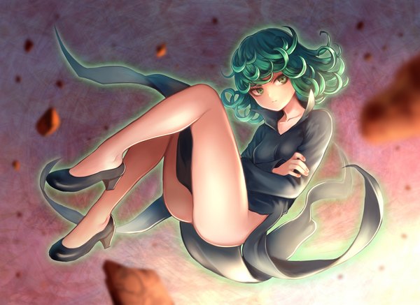 Anime picture 1268x925 with one-punch man madhouse tatsumaki nishizawa single looking at viewer short hair light erotic green eyes bent knee (knees) green hair sunlight bare legs high heels legs crossed arms girl dress black dress stone (stones)