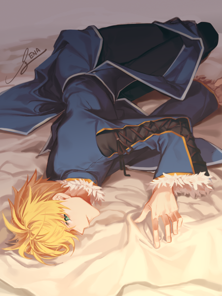 Anime picture 600x800 with fate (series) fate/grand order fate/prototype arthur pendragon (fate) ena (soyen915) single tall image looking at viewer fringe short hair blonde hair hair between eyes green eyes signed lying profile wide sleeves fur trim on side lacing