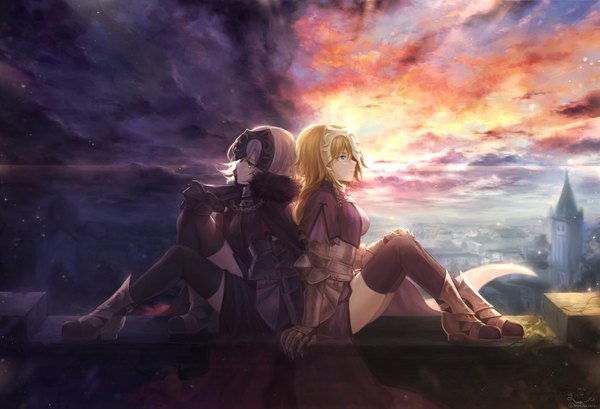 Anime picture 1647x1124 with fate (series) fate/grand order jeanne d'arc (fate) (all) jeanne d'arc alter (fate) jeanne d'arc (fate) mashuu (neko no oyashiro) long hair fringe short hair breasts blue eyes blonde hair hair between eyes sitting multiple girls yellow eyes looking away sky silver hair cloud (clouds)
