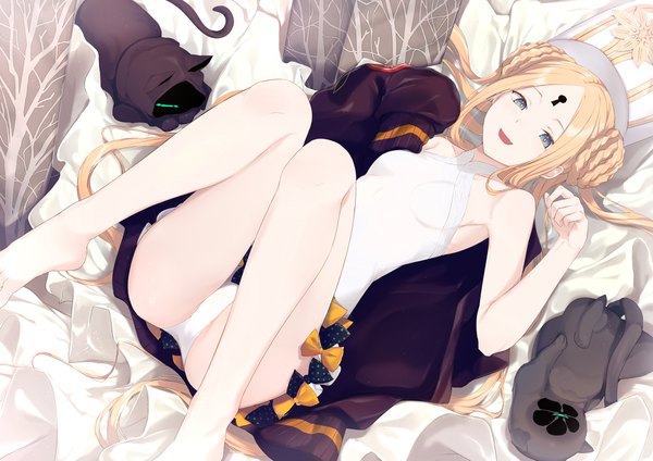 Anime-Bild 4092x2893 mit fate (series) fate/grand order abigail williams (fate) abigail williams (swimsuit foreigner) (fate) kurogiri single long hair looking at viewer blush highres breasts open mouth blue eyes light erotic blonde hair absurdres full body bent knee (knees) ass lying