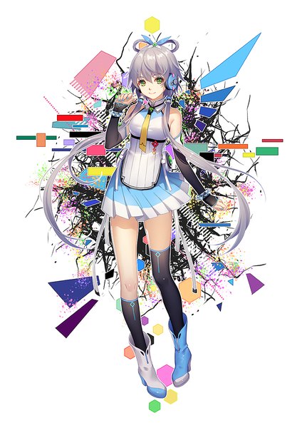 イラスト 848x1200 と ボーカロイド vocaloid china 洛天依 tidsean ソロ 長髪 長身像 カメラ目線 笑顔 立つ 白背景 ツインテール 肩出し 緑の目 全身 nail polish pleated skirt arm up fingernails grey hair