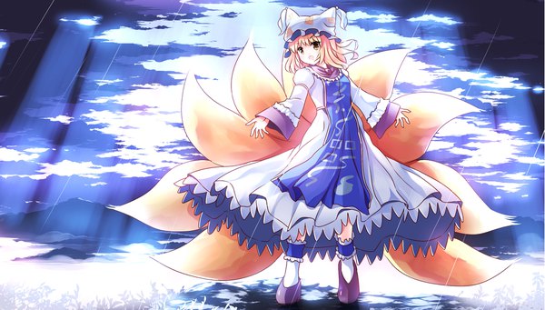 Anime picture 2205x1254 with touhou yakumo ran risutaru single fringe highres short hair open mouth blonde hair wide image standing brown eyes looking away sky cloud (clouds) full body outdoors tail animal tail sunlight