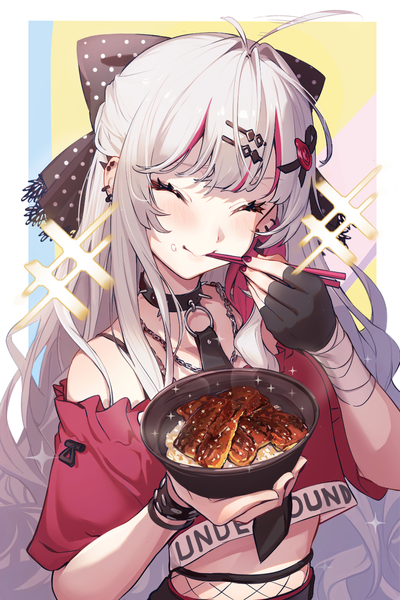 Anime picture 929x1395 with virtual youtuber nijisanji ishigami nozomi torianco3 single long hair tall image smile silver hair upper body ahoge multicolored hair streaked hair piercing border happy ear piercing eating outside border food on face