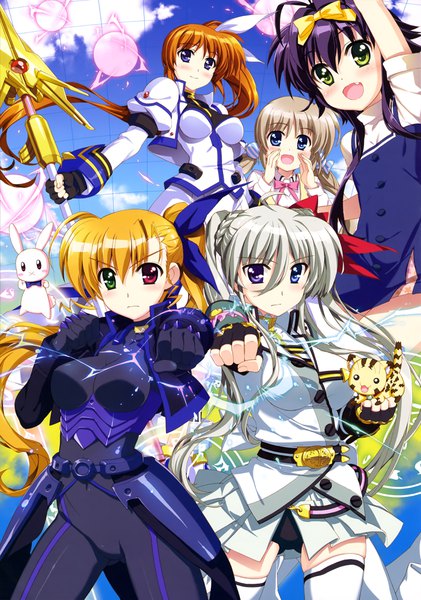 イラスト 2876x4095 と 魔法少女リリカルなのは 高町なのは takamachi vivio einhart stratos sacred heart rio wezley asteion 藤真拓哉 長髪 長身像 カメラ目線 赤面 highres 短い髪 開いた口 金髪 茶色の髪 紫目 multiple girls 緑の目