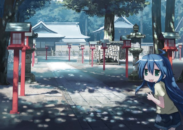 Anime picture 1464x1042 with lucky star kyoto animation izumi konata isou nagi single long hair looking at viewer fringe open mouth hair between eyes green eyes blue hair ahoge shadow pointing girl plant (plants) tree (trees) shorts t-shirt