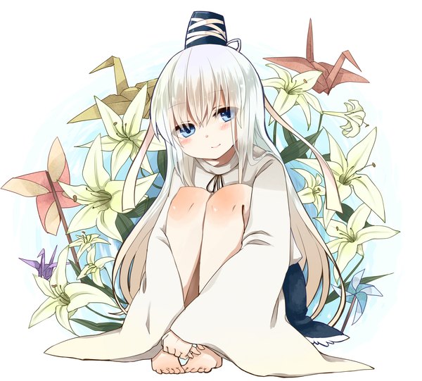 Anime picture 3100x2800 with touhou mononobe no futo yuya (night lily) single long hair looking at viewer blush highres blue eyes simple background absurdres white hair barefoot legs girl flower (flowers) hat