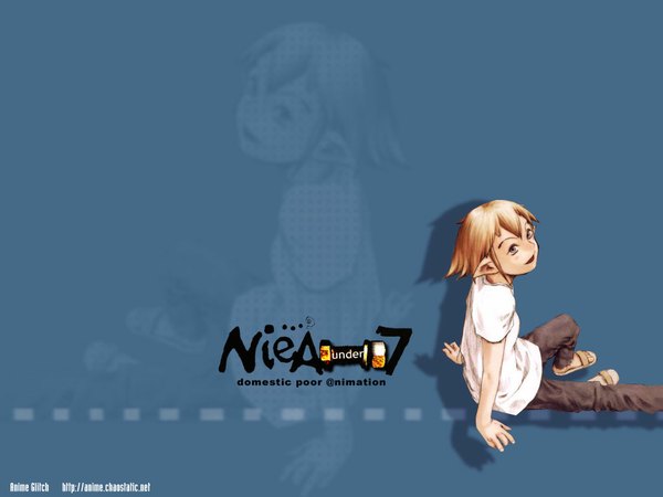 Anime picture 1024x768 with niea 7 niea (niea 7) single short hair blonde hair smile looking up zoom layer girl pants t-shirt sandals