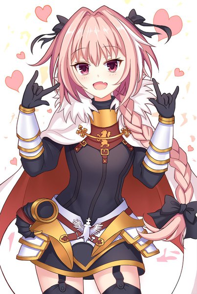 Аниме картинка 800x1190 с fate (series) fate/grand order судьба: апокриф astolfo (fate) ryuubou один (одна) длинные волосы высокое изображение смотрит на зрителя румянец открытый рот стоя белый фон розовые волосы коса (косы) :d розовые глаза разноцветные волосы двухцветные волосы клык (клыки)