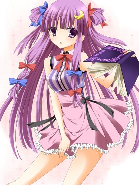 Anime picture 900x1200 with touhou patchouli knowledge shisui (kachoufuugetsu) single long hair tall image looking at viewer simple background white background purple eyes purple hair girl dress bow hair bow frills book (books)