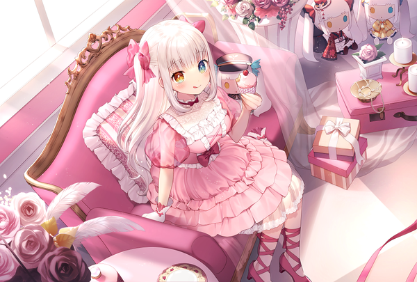 Anime picture 1036x700 with virtual youtuber kagura mea channel kagura mea momoshiki tsubaki single long hair looking at viewer blush fringe sitting bent knee (knees) white hair indoors from above official art two side up puffy sleeves heterochromia frilled dress girl