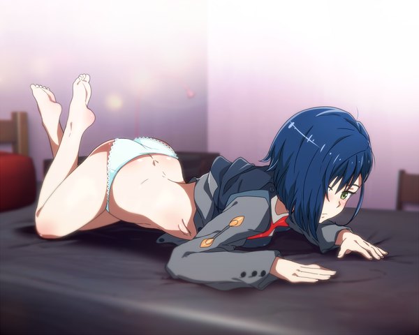 Anime picture 1200x960 with darling in the franxx studio trigger ichigo (darling in the franxx) sbel02 single blush fringe short hair light erotic green eyes blue hair looking away indoors long sleeves barefoot hair over one eye bare legs on all fours butt crack top-down bottom-up