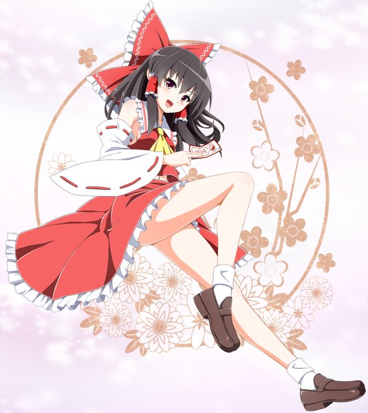Anime picture 900x1009 with touhou hakurei reimu avalondeduko long hair tall image blush open mouth black hair red eyes traditional clothes miko girl dress skirt bow hair bow detached sleeves socks white socks skirt set