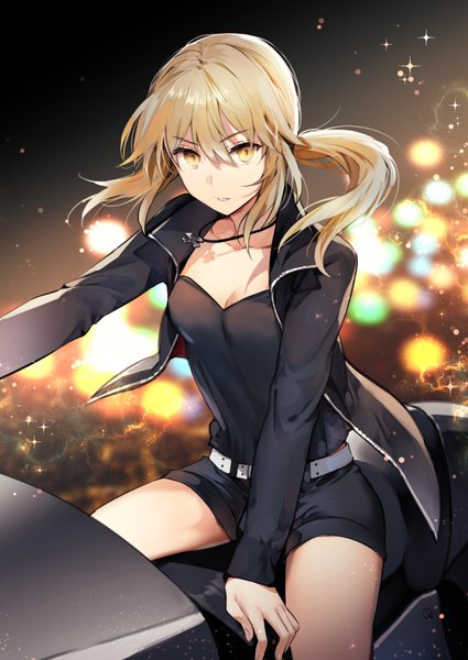 Anime-Bild 650x918 mit fate (series) fate/grand order artoria pendragon (all) saber alter ice (ice aptx) single long hair tall image looking at viewer fringe blonde hair hair between eyes yellow eyes payot parted lips open jacket sparkle depth of field floating hair low ponytail