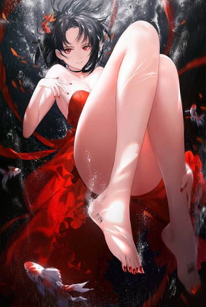 Anime picture 1101x1637 with original hoojiro single tall image looking at viewer short hair light erotic black hair red eyes bare shoulders signed bent knee (knees) ass nail polish barefoot mole bare legs mole under eye underwater red nail polish