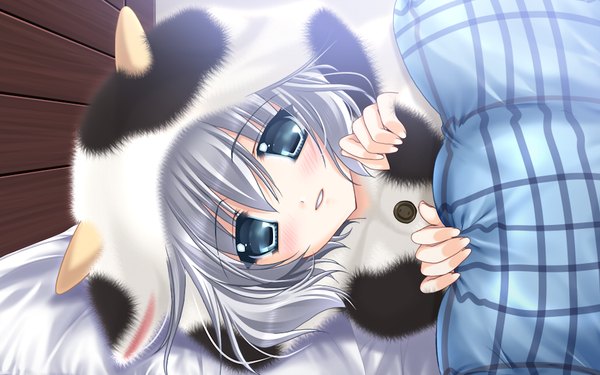 Anime picture 1024x640 with hatsukoi yohou (game) short hair blue eyes wide image game cg grey hair girl pajamas