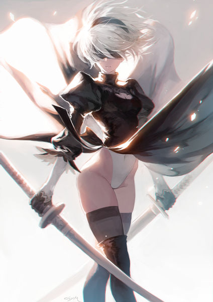 イラスト 818x1158 と nier nier:automata ヨルハ二号b型 chkuyomi ソロ 長身像 短い髪 light erotic simple background 立つ holding signed cleavage white hair 風 grey background ほくろ 絶対領域 puffy sleeves gradient background