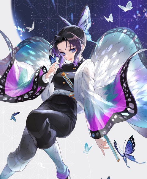 Anime picture 991x1200 with kimetsu no yaiba ufotable kochou shinobu michi (iawei) single tall image short hair black hair purple eyes payot traditional clothes japanese clothes gradient hair animal print butterfly on hand butterfly print girl hair ornament weapon sword