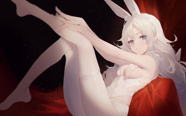 Anime picture 2000x1250 with azur lane le malin (azur lane) le malin (listless lapin) (azur lane) kuroduki (pieat) single long hair looking at viewer fringe highres breasts blue eyes light erotic hair between eyes animal ears silver hair bunny ears no shoes sideboob official alternate costume skindentation