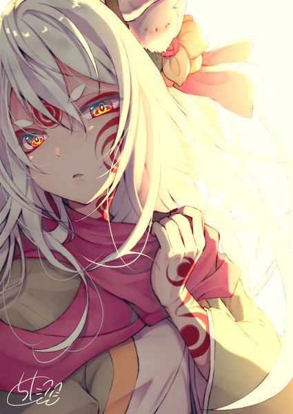 Anime-Bild 1417x2000 mit original chita (ketchup) single long hair tall image looking at viewer fringe simple background hair between eyes red eyes white background signed animal ears upper body white hair nail polish parted lips head tilt sunlight tattoo