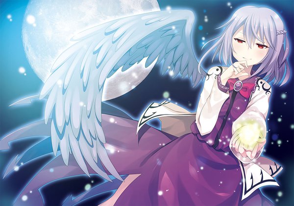 Anime picture 1000x703 with touhou kishin sagume swami single fringe short hair hair between eyes red eyes silver hair light smile open jacket dutch angle hand to mouth single wing girl wings jacket bowtie moon full moon