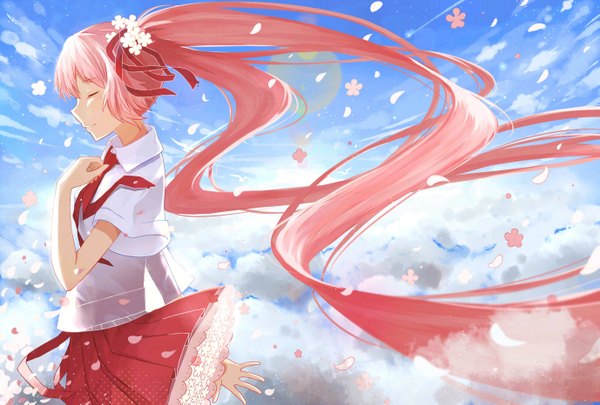 イラスト 2755x1862 と ボーカロイド 初音ミク 桜ミク gkn levi ソロ 前髪 highres simple background 立つ ツインテール ピンク髪 空 cloud (clouds) eyes closed very long hair プロフィール hair flower light smile 女の子 制服