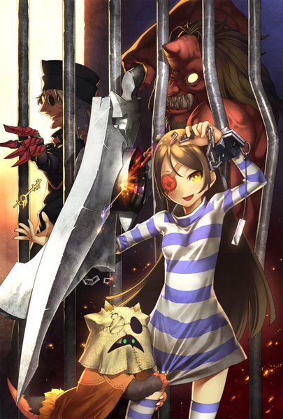 Anime-Bild 1014x1500 mit original kunieda long hair tall image fringe blonde hair brown hair yellow eyes horn (horns) teeth fang (fangs) glowing glowing eye (eyes) crazy girl thighhighs dress boy weapon sword