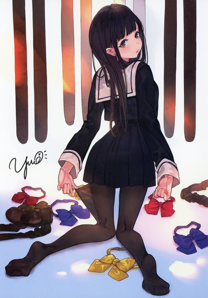 Anime-Bild 3241x4639 mit original yuu (arcadia) single long hair tall image looking at viewer blush fringe highres black hair simple background brown eyes signed payot absurdres full body blunt bangs parted lips pleated skirt looking back