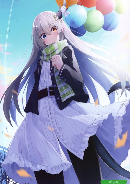 Anime-Bild 2096x2954 mit melonbooks kavka single long hair tall image looking at viewer blush fringe highres blue eyes hair between eyes standing holding signed yellow eyes sky cloud (clouds) outdoors tail long sleeves
