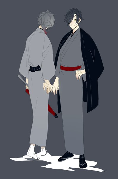 Anime picture 1000x1508 with touken ranbu nitroplus ookurikara shokudaikiri mitsutada syubare tall image fringe short hair black hair simple background full body traditional clothes japanese clothes from behind hair over one eye grey background multiple boys grey eyes hand on hip clothes on shoulders