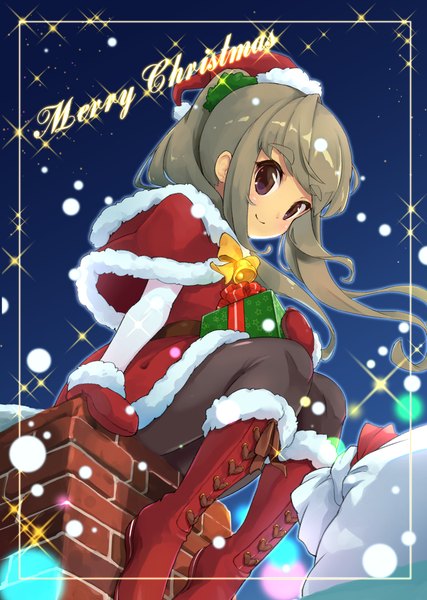 Anime picture 1968x2763 with original mefuchan single long hair tall image looking at viewer highres smile sitting purple eyes payot sky ponytail grey hair lens flare snowing christmas lacing merry christmas girl