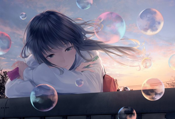 Anime picture 1500x1027 with original sousou (sousouworks) single long hair fringe black hair holding green eyes looking away sky outdoors wind evening looking down sunset girl bubble (bubbles) power lines