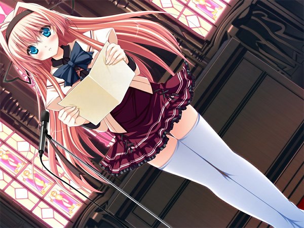 イラスト 1024x768 と sacred vampire (game) 長髪 赤面 青い目 金髪 game cg 女の子 ストッキング 制服 リボン ヘアリボン 学生服 白いストッキング ヘアバンド 蝶ネクタイ ジュエリー マイク マイクスタンド