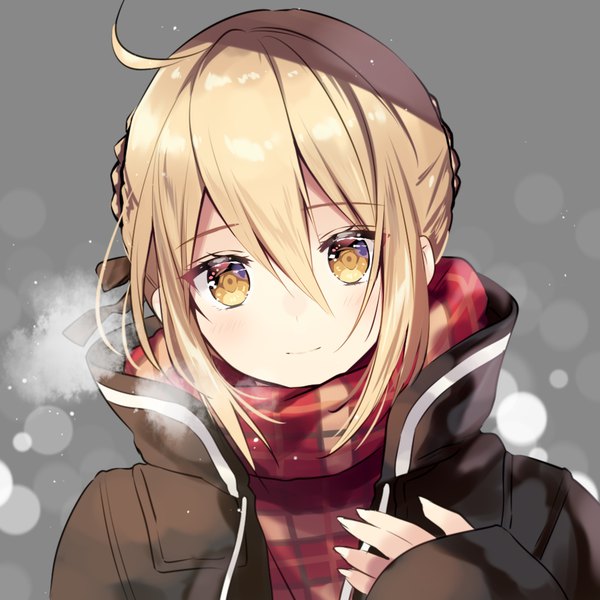 Anime picture 1000x1000 with fate (series) fate/grand order artoria pendragon (all) mysterious heroine x (alter) (fate) mysterious heroine x alter (first ascension) (fate) necomi (gussan) single looking at viewer blush fringe short hair simple background blonde hair smile hair between eyes yellow eyes ahoge braid (braids) light smile grey background