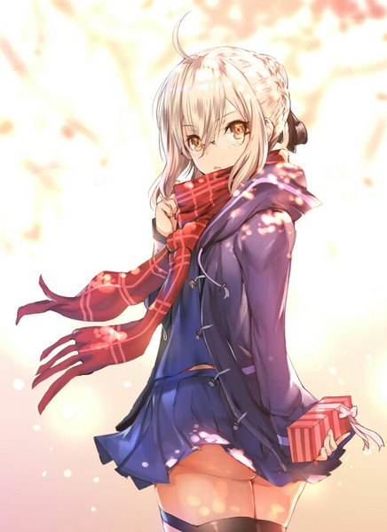 Anime picture 582x800 with fate (series) fate/grand order artoria pendragon (all) mysterious heroine x (alter) (fate) mysterious heroine x alter (first ascension) (fate) teddy (khanshin) single tall image fringe short hair light erotic blonde hair hair between eyes yellow eyes ahoge ass looking back wind no panties valentine