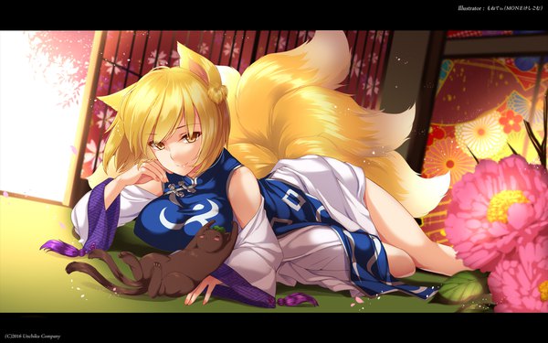 Anime picture 1920x1200 with touhou yakumo ran chen chen (cat) moneti (daifuku) fringe highres short hair breasts light erotic blonde hair animal ears yellow eyes indoors tail lying nail polish traditional clothes animal tail scan